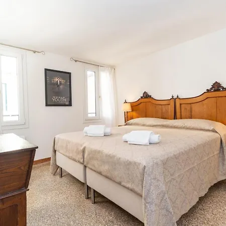 Ca' Terrazza Di Marco Polo Apartmán *