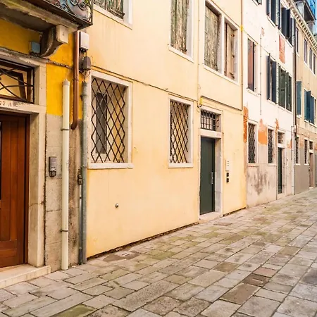 Ca' Terrazza Di Marco Polo Apartamento *